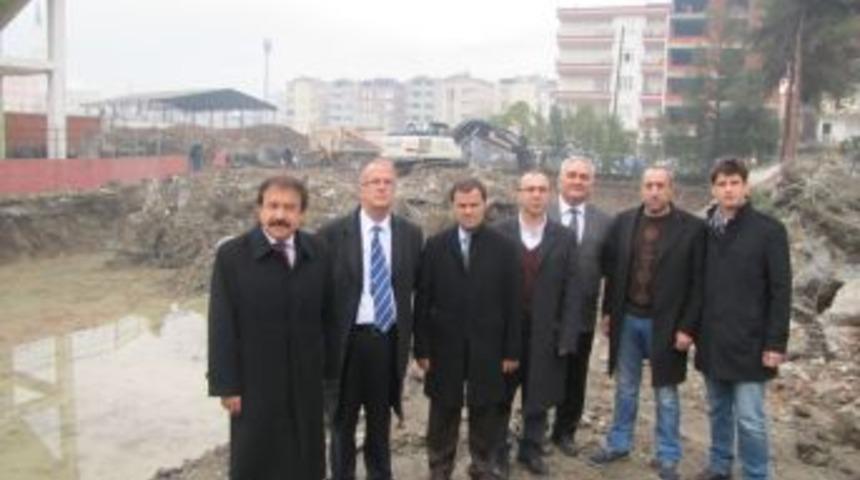 İş Adamı Vidinli&rsquo;den &Uuml;nye&rsquo;ye 3 Milyonluk Eğitim Yardımı