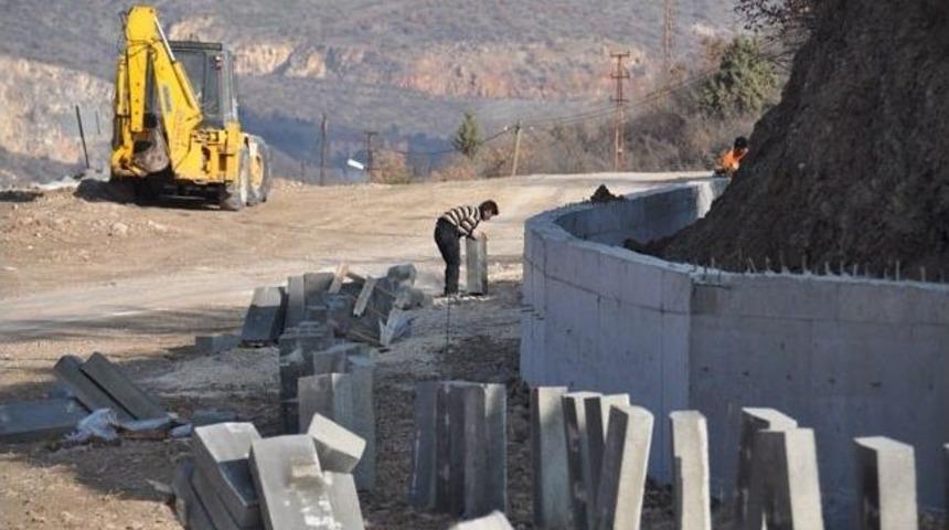 Belediyeden Cadde &Ccedil;alışması