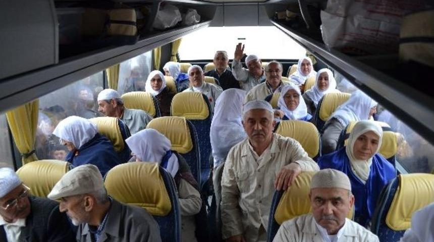 Alaplı’da Umrecıler Kutsal Topraklara Uğurlandı