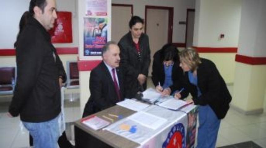 T&uuml;rk Sağlık-sen&rsquo;den İmza Kampanyası