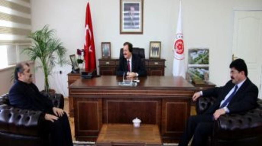 Ensar Vakfı'ndan, Rekt&ouml;r Kocacık&rsquo;a Ziyaret