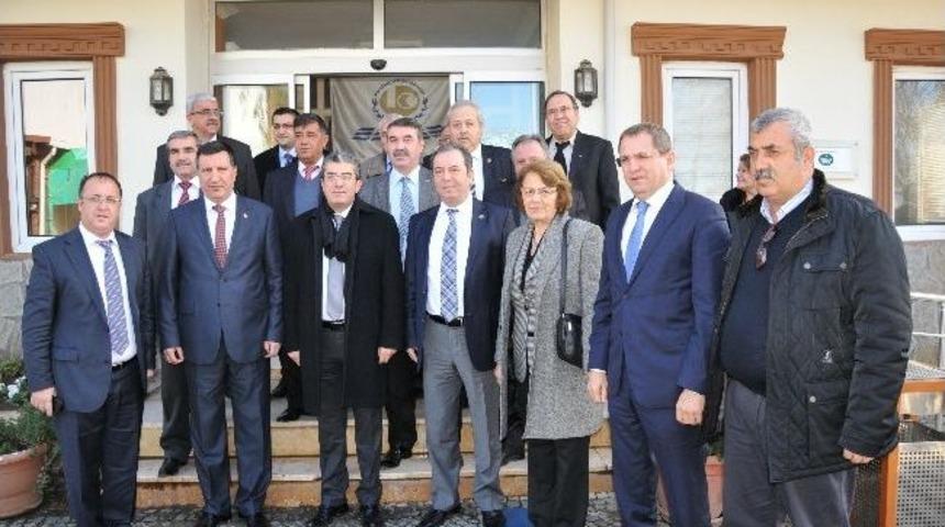 Chp Genel Başkan Yardımcısı G&ouml;khan G&uuml;naydın K&uuml;&ccedil;&uuml;kkuyu&rsquo;da