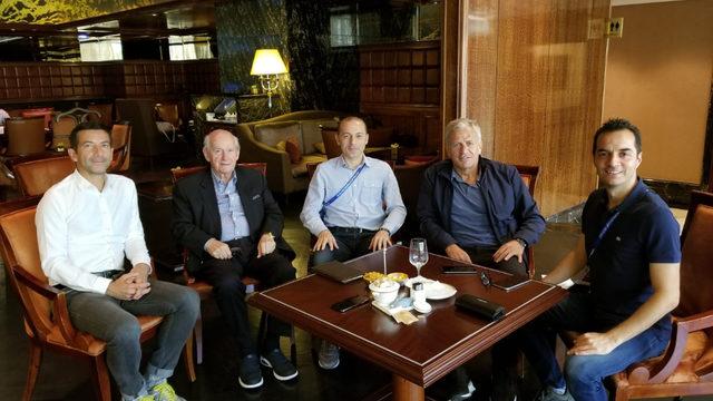 TFF'den Cüneyt Çakır ve ekibine kutlama!