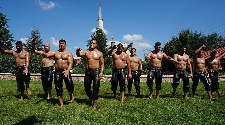 Kırkpınar Yağlı G&uuml;reşleri 2018 izle: İkinci g&uuml;nde başpehlivanlık m&uuml;cadeleleri başlıyor!