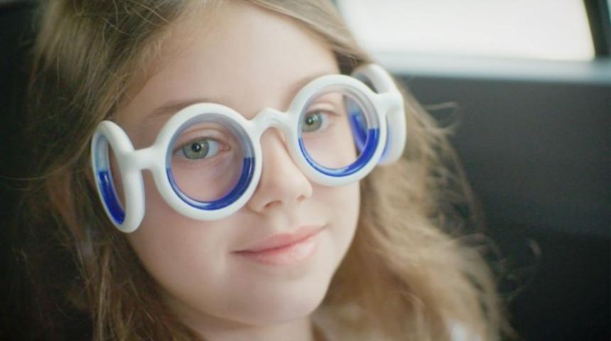 Yol tutmasına karşı geliştirilen ilginç gözlük!