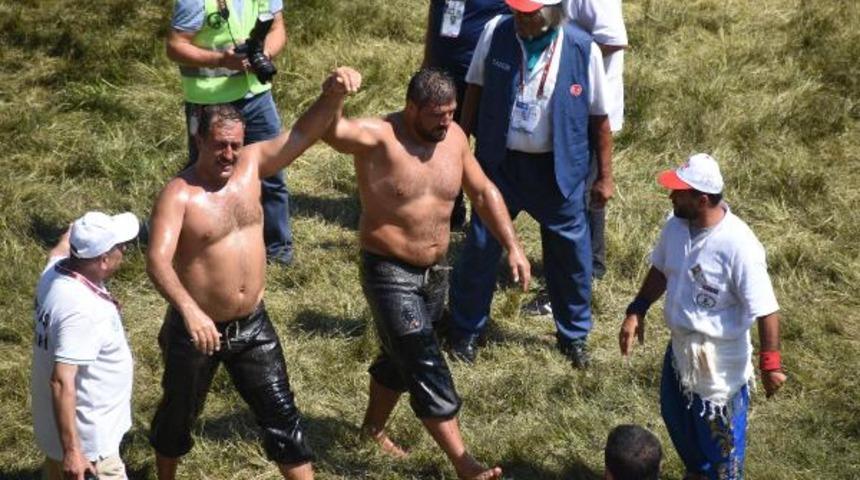657. Tarihi Kırkpınar Yağlı Güreşleri'nde son 16'ya kalanlar belli oldu