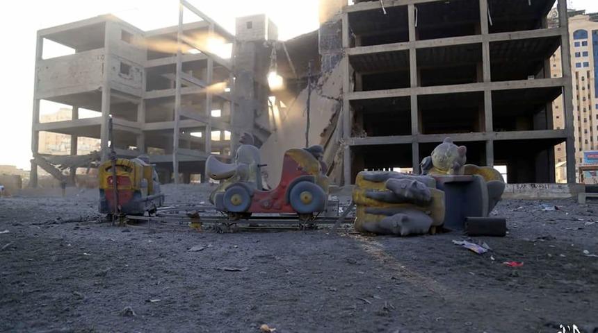 Katliam: İsrail çocuk parkına saldırdı