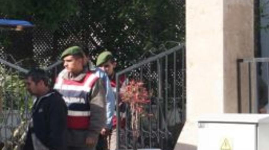 K&ouml;yceğiz&rsquo;de Ka&ccedil;ak Orman Kesen İki Kişi Yakalandı