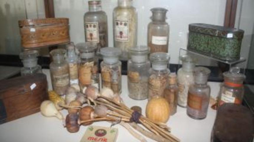 'Tıbbın Hafızası' Iki Kişiye Emanet