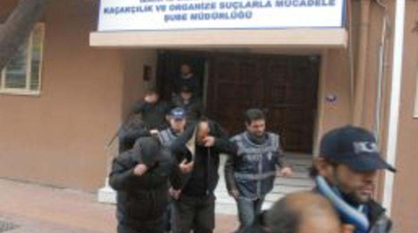 Sahte I&ccedil;ki Şebekesiyle Ilgili Biri Polis 10 Kişi Adliyeye Sevk Edildi