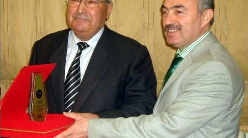 Esnaf Ve Sanatkarlar Kooperatifinden Tayini &Ccedil;ıkan M&uuml;d&uuml;re Duygusal Veda