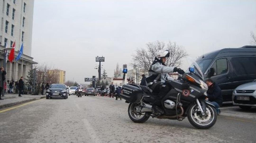 Başbakan'ı Koruyan Moterize Timlerin Kıyafetleri Yenilendi