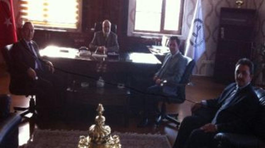 Pazaryolu Kaymakamı Tengir, Belediye Başkanı Kaplan Ve İl&ccedil;e M&uuml;ft&uuml;s&uuml; K&uuml;&ccedil;&uuml;kyıldız&rsquo;dan İl M&uuml;ft&uuml;s&uuml; Arslan&rsquo;a Ziyaret