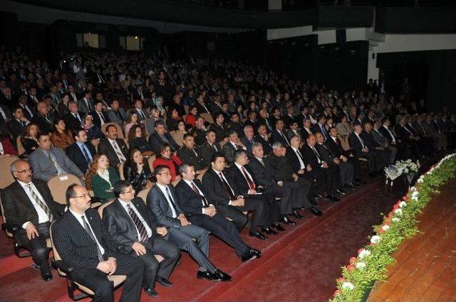 İstiklal Şairi Anıldı