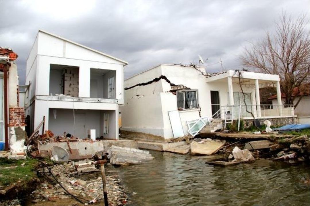 Ak&ccedil;ay&rsquo;da Afetzedelere Sıcak Yemek &Ccedil;ıkmaya Başladı