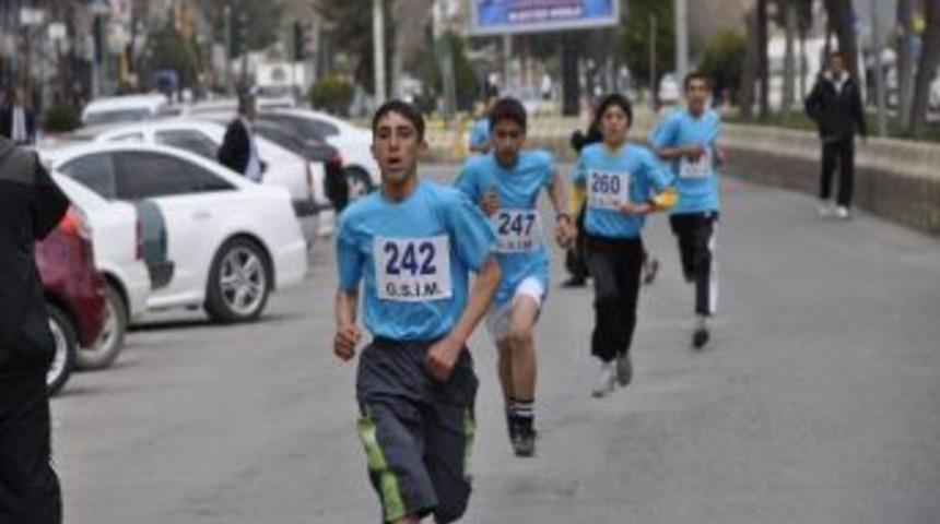 Newroz Koşusunda Madalyalar Sahibini Buldu