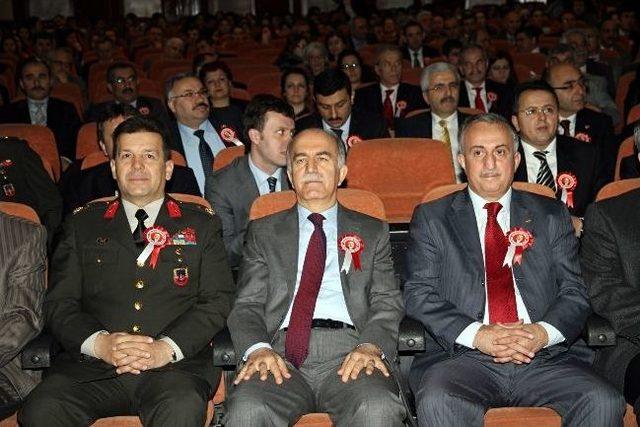 “mehmet Akif Ersoy’u Anlamayan, İstiklal Marşı’nı Anlayamayaz”