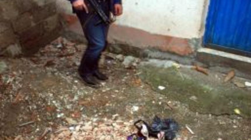 Mersin'de 14 Adet Molotof Bombası Ele Ge&ccedil;irildi