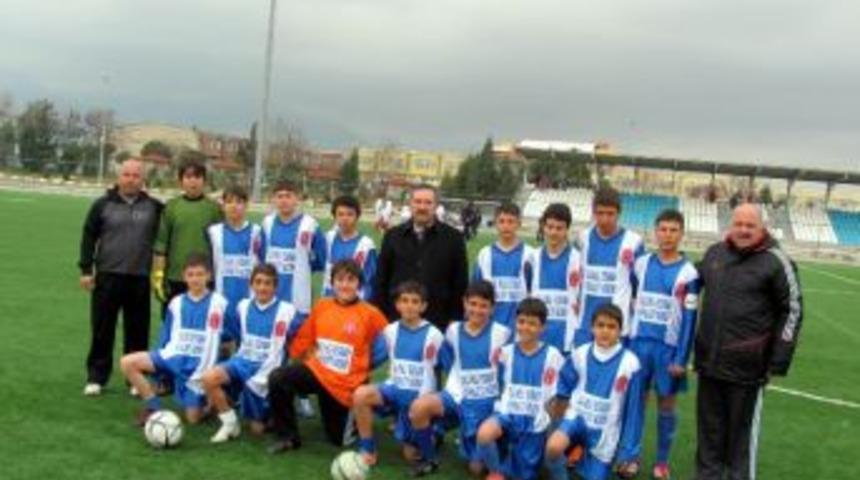 Cumhuriyet İlk&ouml;ğretim, Şampiyonluklara Abone Oldu