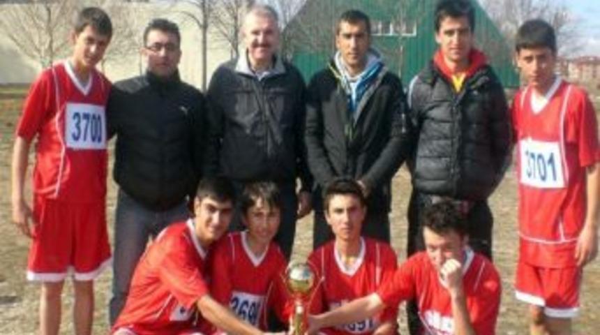 Gediz Ticaret Meslek Lisesi Kros Takımı İl İkincisi Oldu