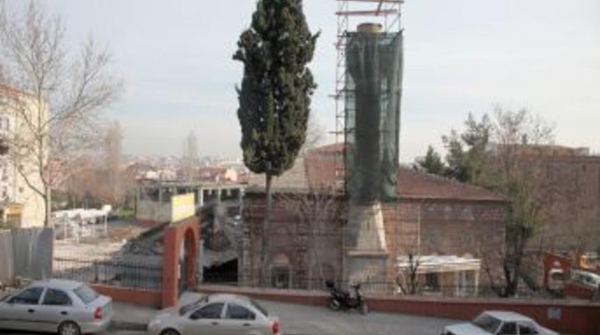 G&uuml;ng&ouml;ren&rsquo;deki Gen&ccedil; Osman Camii&rsquo;nde Restorasyon &Ccedil;alışmaları Başladı