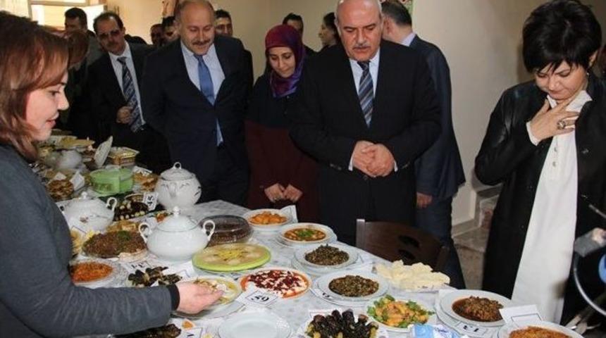 Y&ouml;resel Yemekler Yarıştı