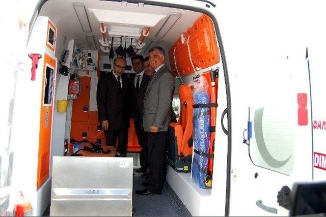 Donanımlı 6 Ambulans Törenle Hizmete Girdi