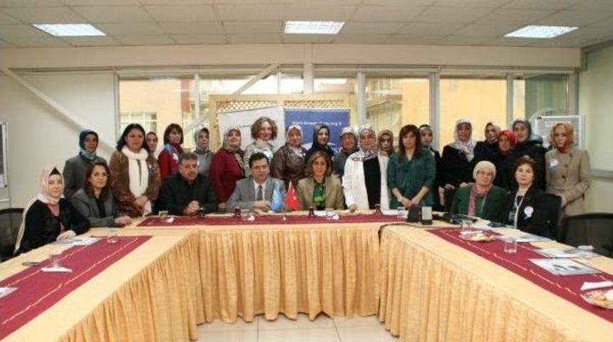 Kimse Yok Mu'dan, Suriye Yardımlarına Katkıda Bulunanlara Plaket