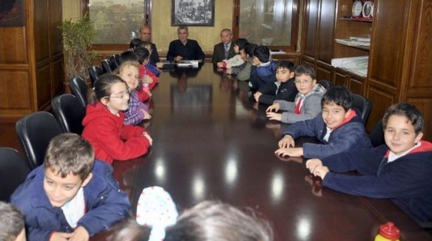 Başkan S&ouml;zen'den &Ouml;ğrencilere Tasarruf Dersi