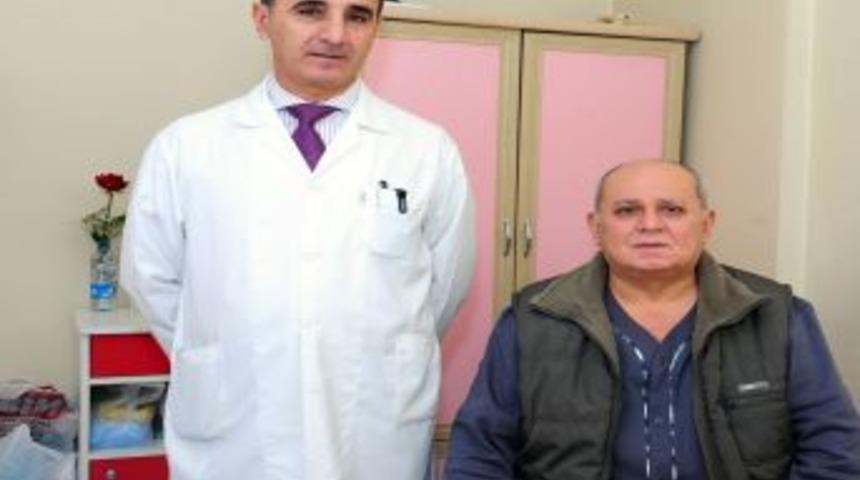 Manisa CB&Uuml; Hastanesi'nde Ameliyatsız Suni Damar Takıldı