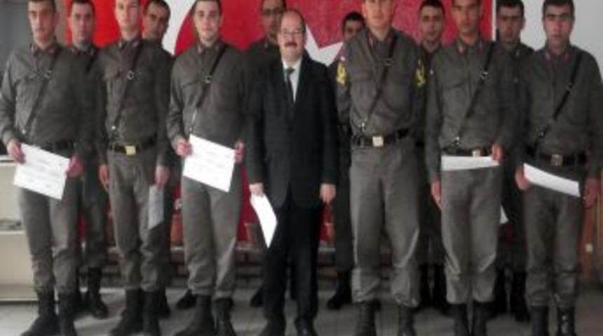 Şaphane'de Askerlere Kalorifer Ateş&ccedil;iliği Kursu Verildi