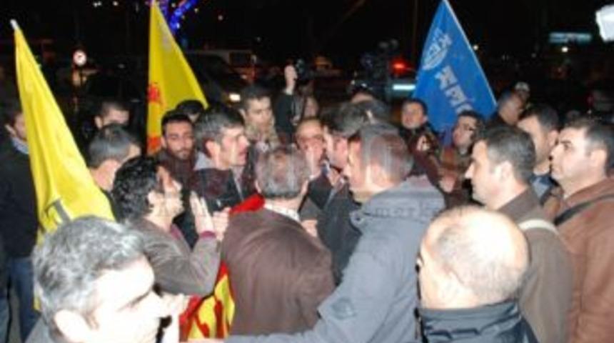 G&ouml;zaltı Eyleminde Pankart Krizi