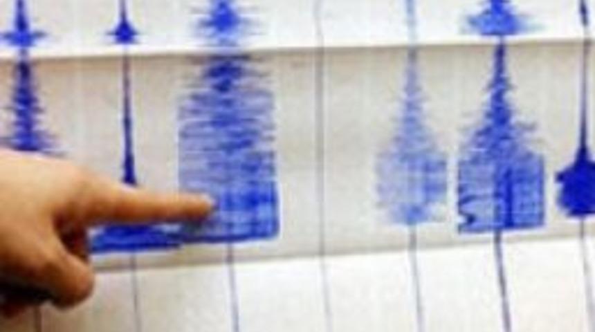 Deprem Aydınlıları korkuttu