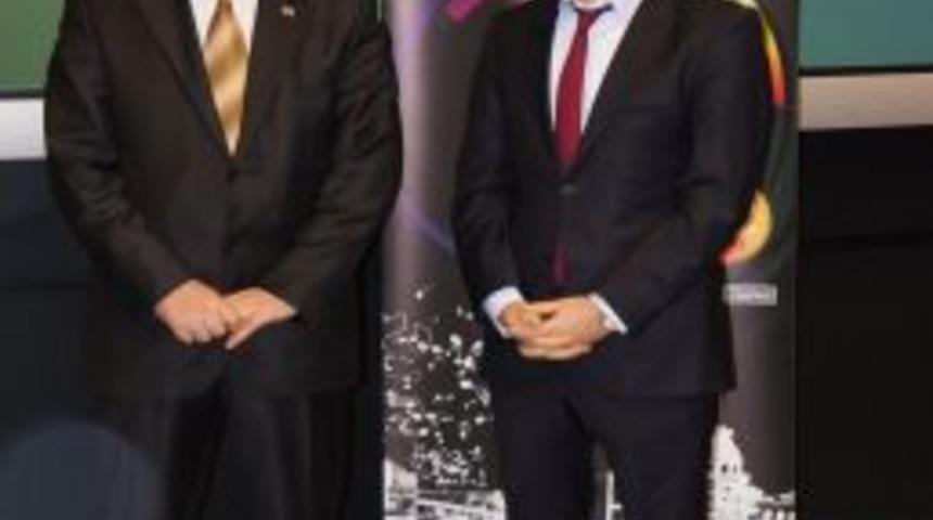 Radyo İstanbul Ajansı, Yayın Hayatına Başladı