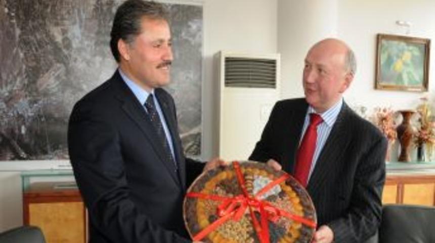 İngiltere B&uuml;y&uuml;kel&ccedil;isi Reddaway Malatya'da