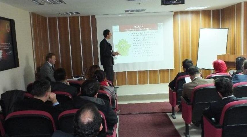 Sağlık&ccedil;ılara Kriz Y&ouml;netimi Eğitimi Verildi