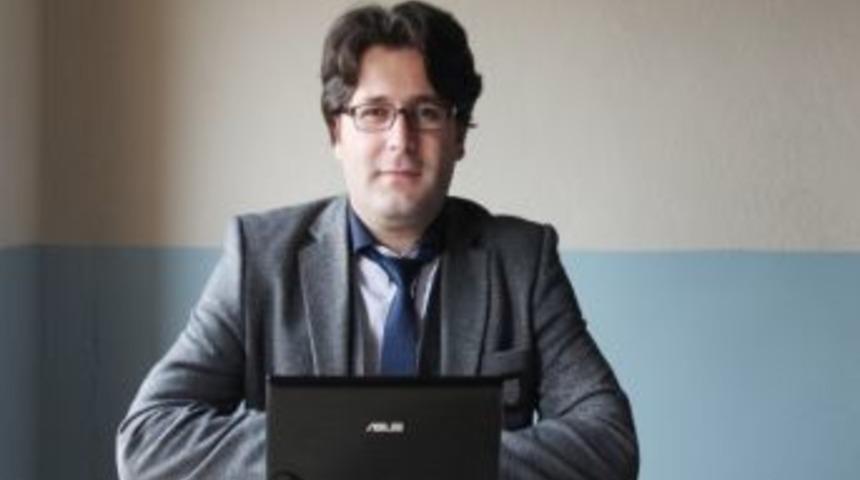 Dil Yasak&ccedil;ılığından Artık Vazge&ccedil;ilmelidir