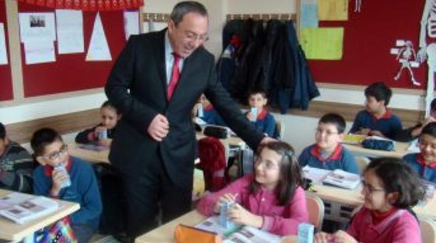 Özel Namık Tanık İlköğretim Okulu'nda Okul Sütü Dağıtımı Başladı