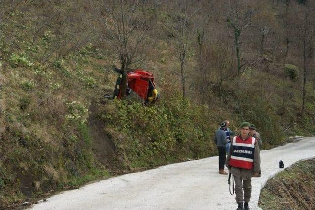 Giresun’da Pat Pat Uçurumdan Yuvarlandı: 1 Ölü