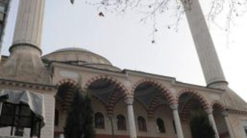 Zincirlikuyu Camii'ne Yaşlılar Ve Engelliler I&ccedil;in Asans&ouml;r Yapılıyor