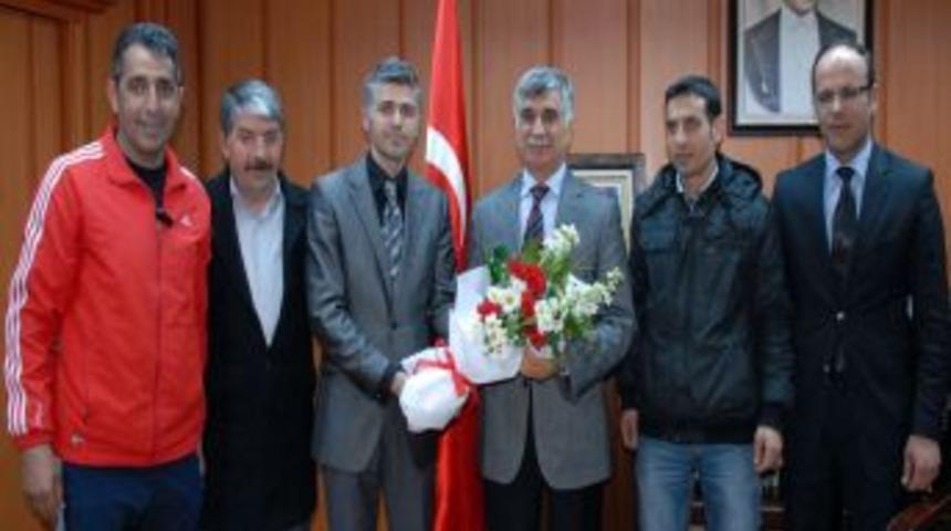 Başkan B&uuml;y&uuml;kaslan: Adıyamanspor&rsquo;umuzu Yalnız Bırakmayacağız