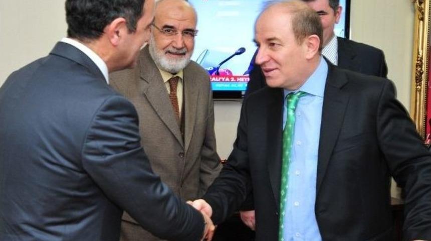 Hayırsever Eğitimciden Memleketine Kuran Kursu