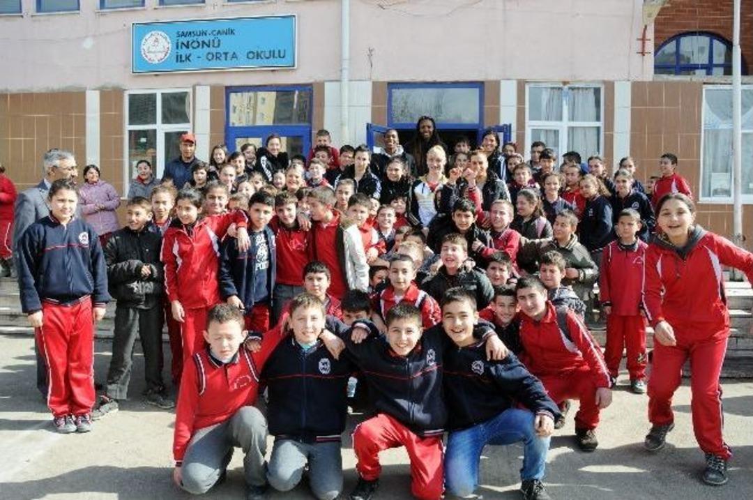 Canik Basket, &Ouml;ğrencilerle Buluştu