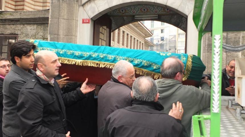 Yazar Ocakoğlu&rsquo;nun Babası Son Yolculuğuna Uğurlandı