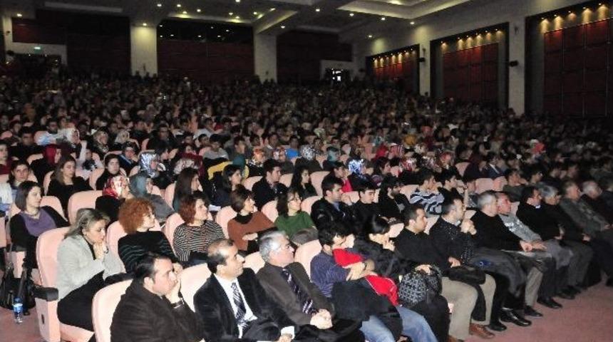 Dekandan &Ouml;ğrencilere Konferans