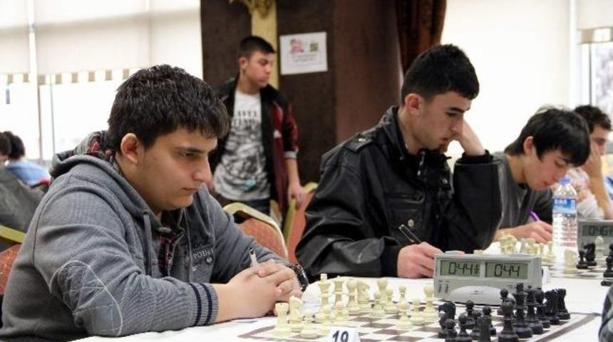 Satran&ccedil; İl Birincileri Belli Oldu