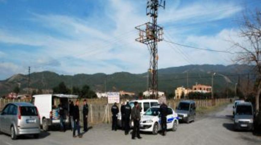 Erzin'de Polis Kurallara Uymayan S&uuml;r&uuml;c&uuml;lere G&ouml;z A&ccedil;tırmıyor