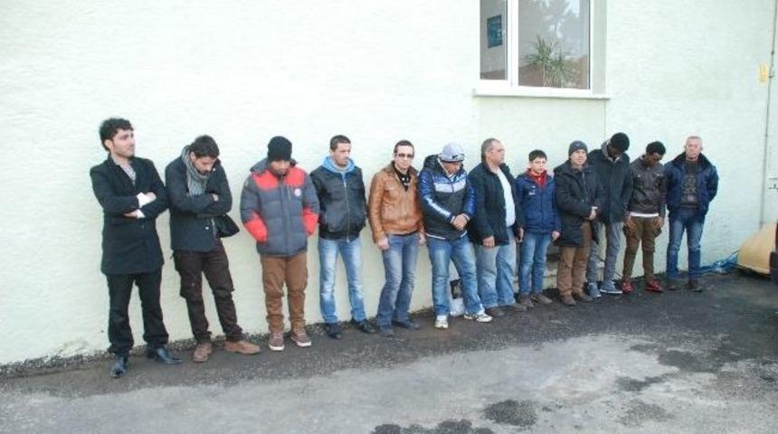 Keşan'da Ka&ccedil;ak G&ouml;&ccedil;men Operasyonu