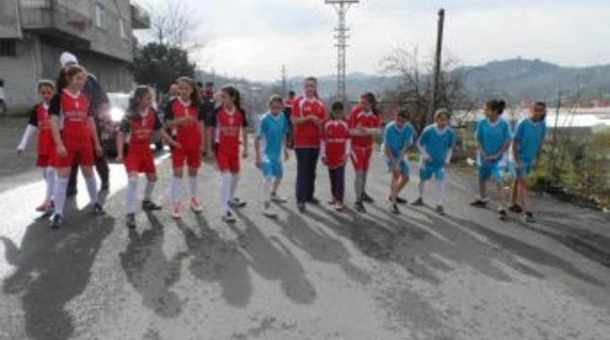 Alaplı kros se&ccedil;meleri yapıldı