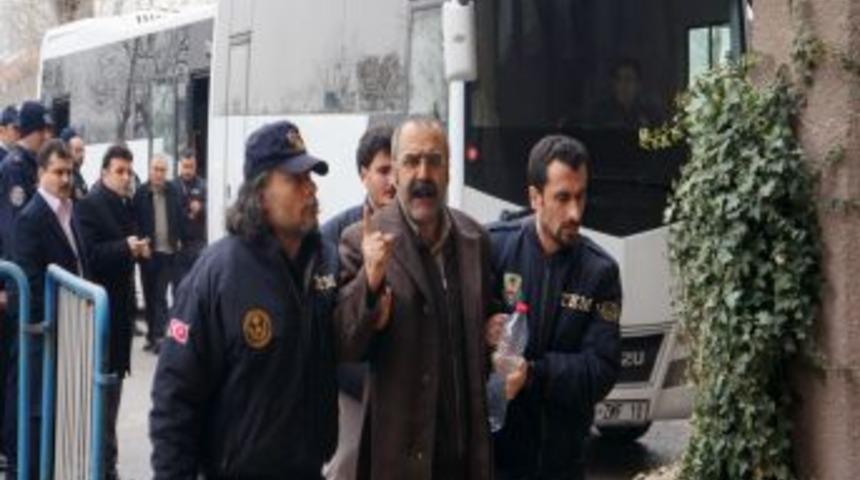 DHKP-C Operasyonunda G&ouml;zaltına Alınan 30 Kişi Adliyeye Sevk Edildi